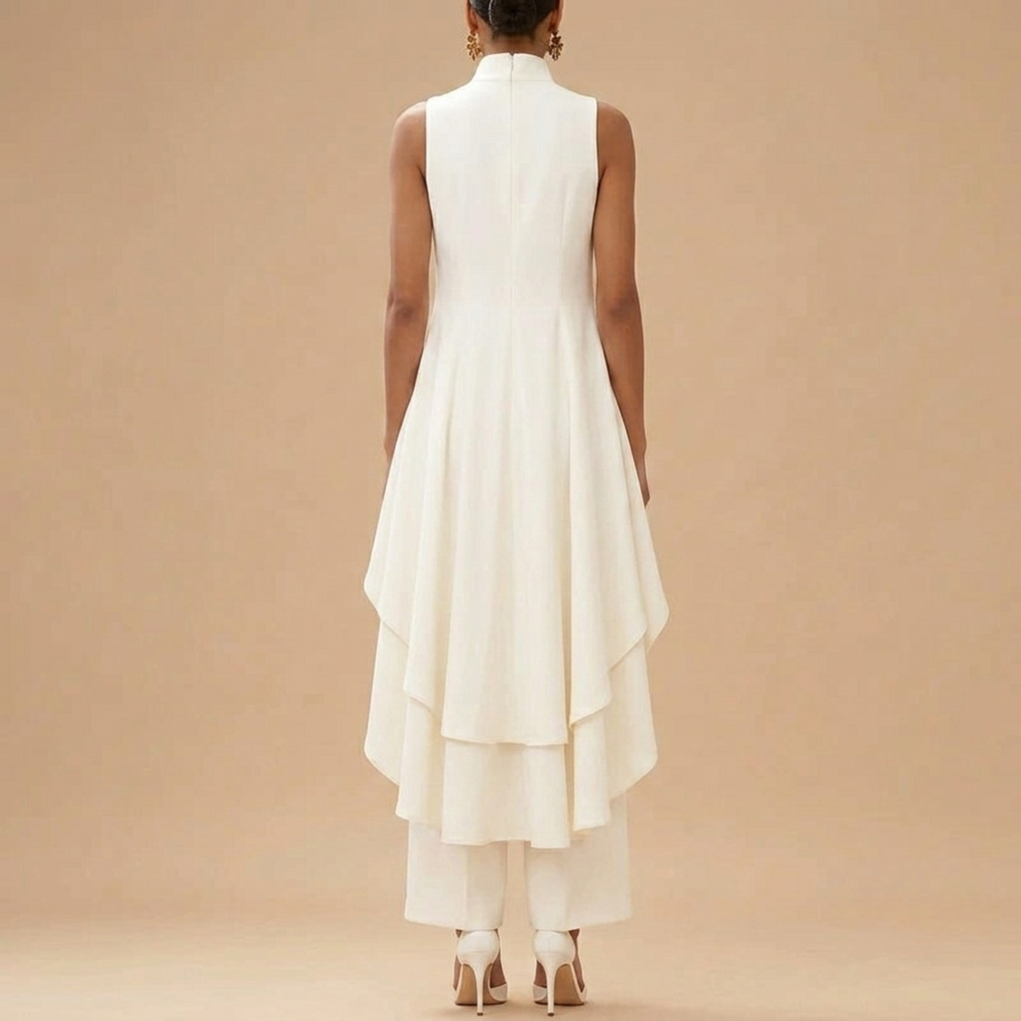 Elegant_Two_Piece_Outfit_White_BackSideview