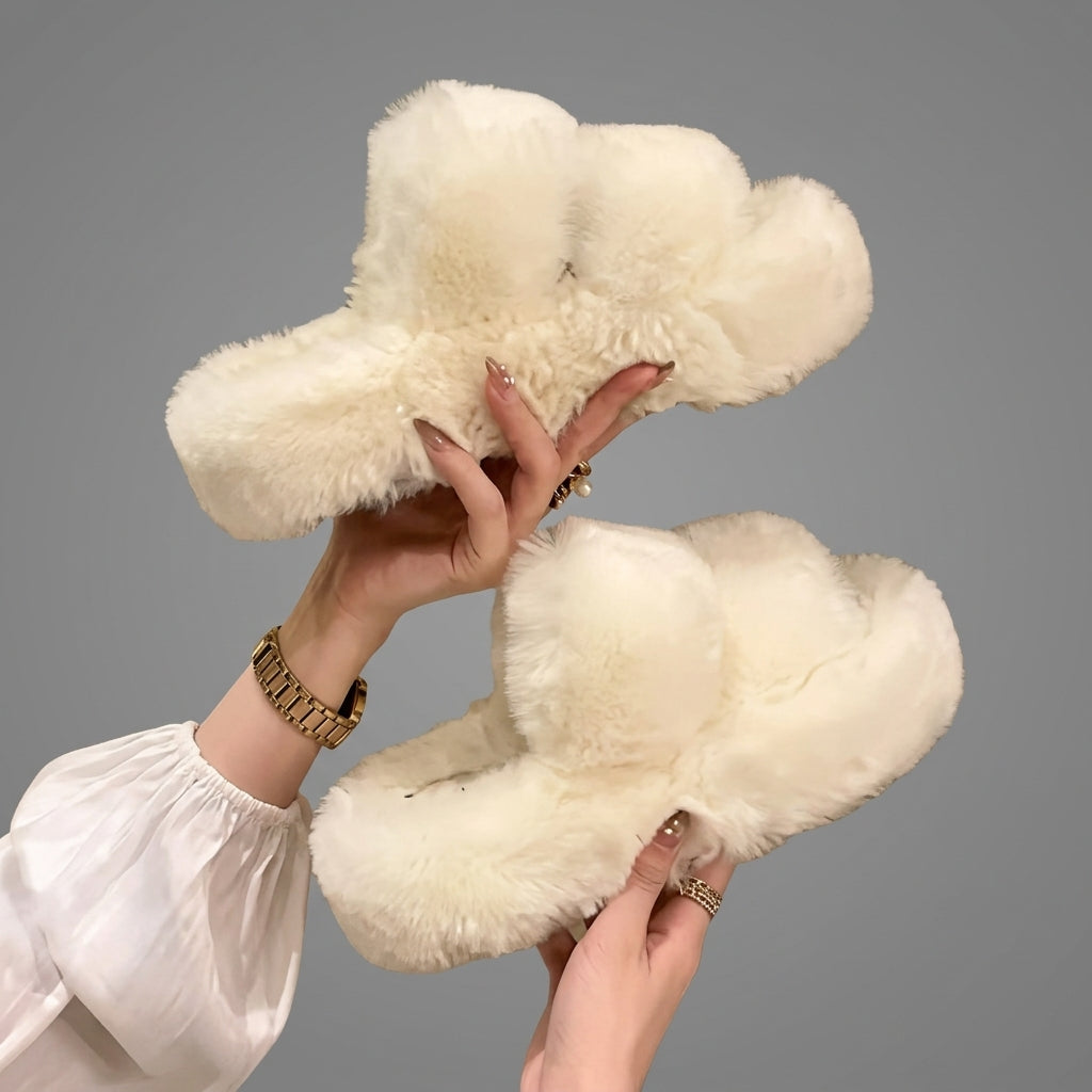 Cream Fuzzy Winter Slippers – Cozy Fur-Lined Indoor House Shoes for Women
