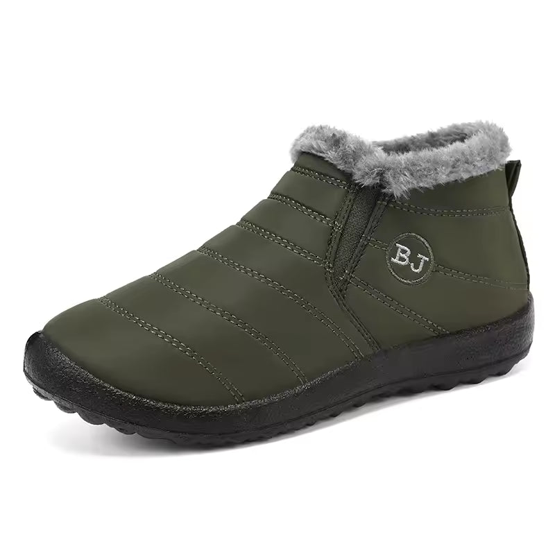 Maya Green quilted ankle snow boots with quilted upper and textured outsole